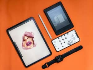 【比較】読書ならiPadでなくKindle一択!iPadを毎日使っているからこそ分かるKindleの良さとは?